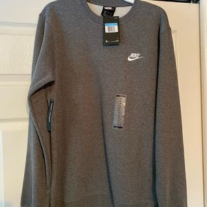 Men’s Nike crew neck sweatshirt